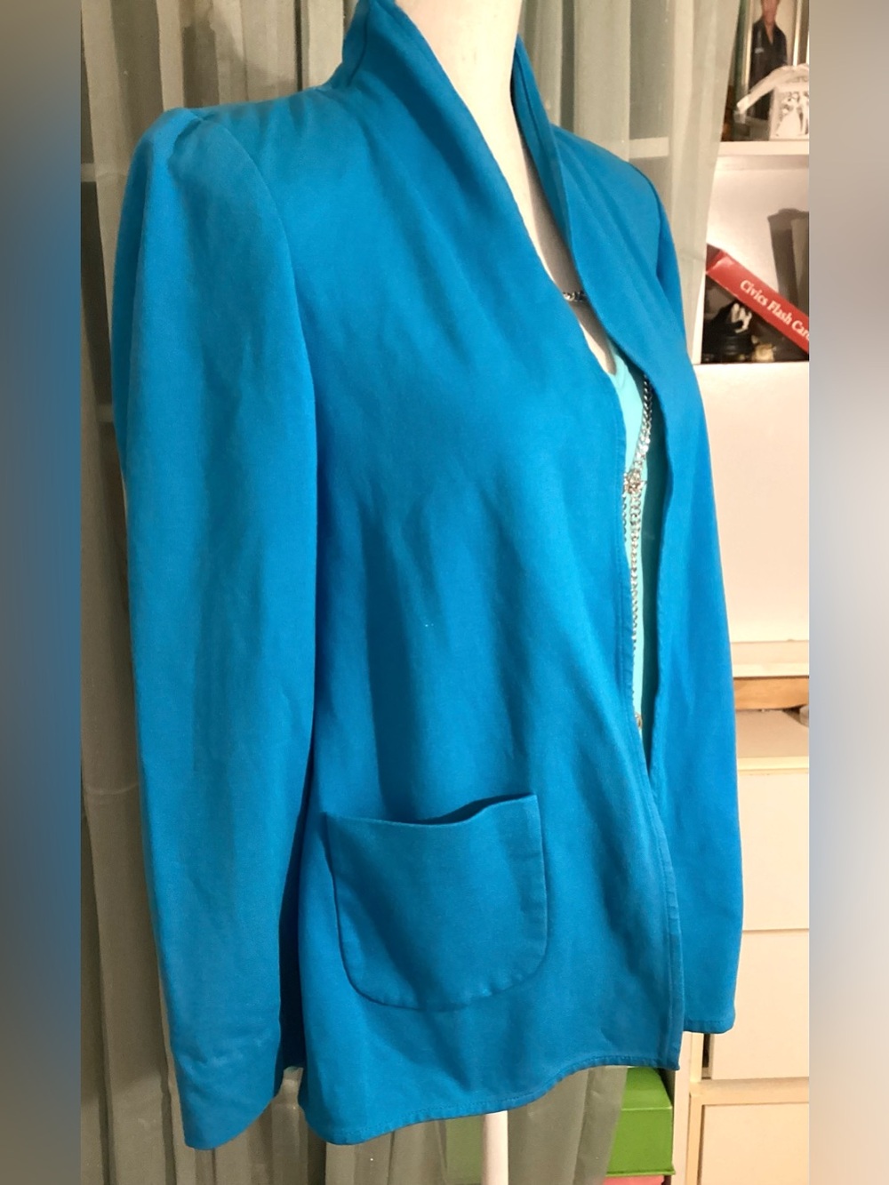 Nina Mclemore light blazer with pockets. S